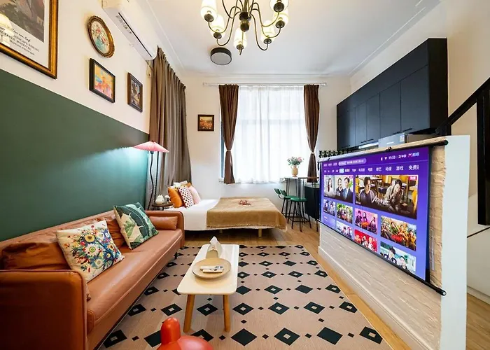 Shanghai Hills& Well-Time Nanyang Charm Bnb Close To West Nanjing Rd And Line 2 Jing\'An Temple