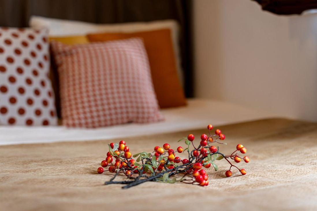 Hills& Well-time Nanyang Charm Close To West Nanjing Rd And Line 2 Jing'an Temple *