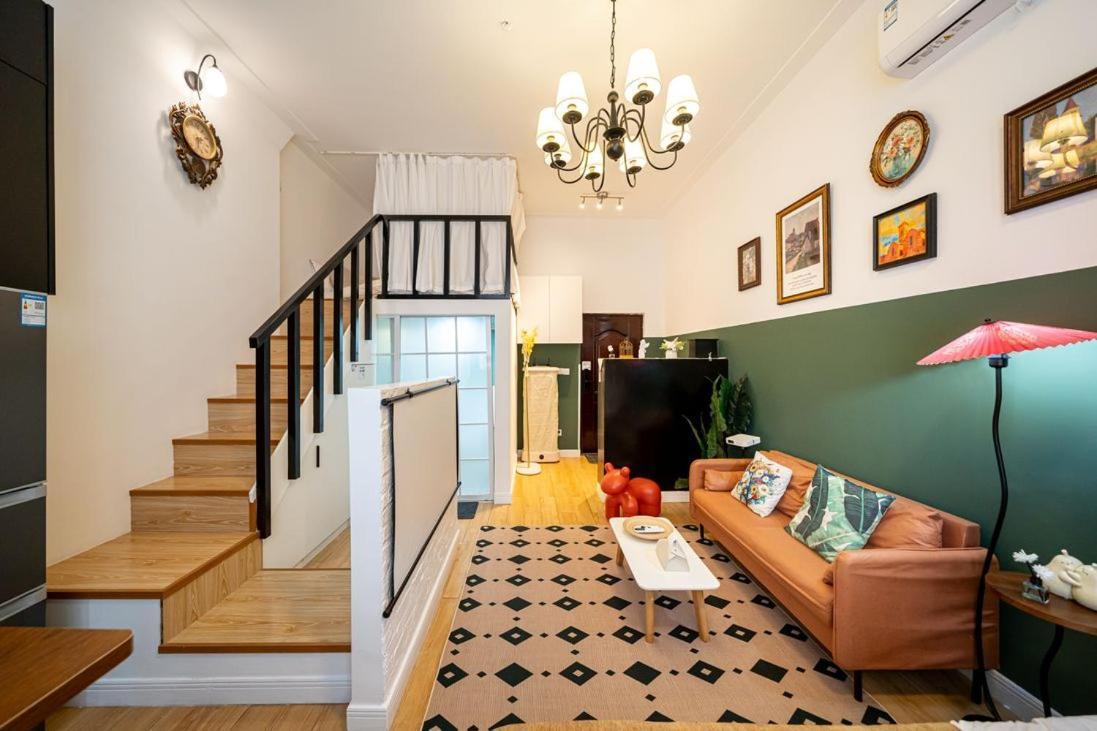 Apartment Hills& Well-time Nanyang Charm Close To West Nanjing Rd And Line 2 Jing'an Temple Shanghai